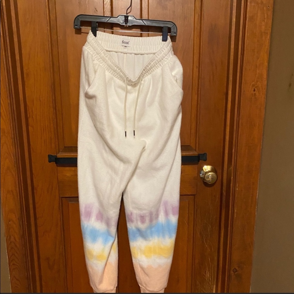 Feat clothing sweatpants size medium in coral reef